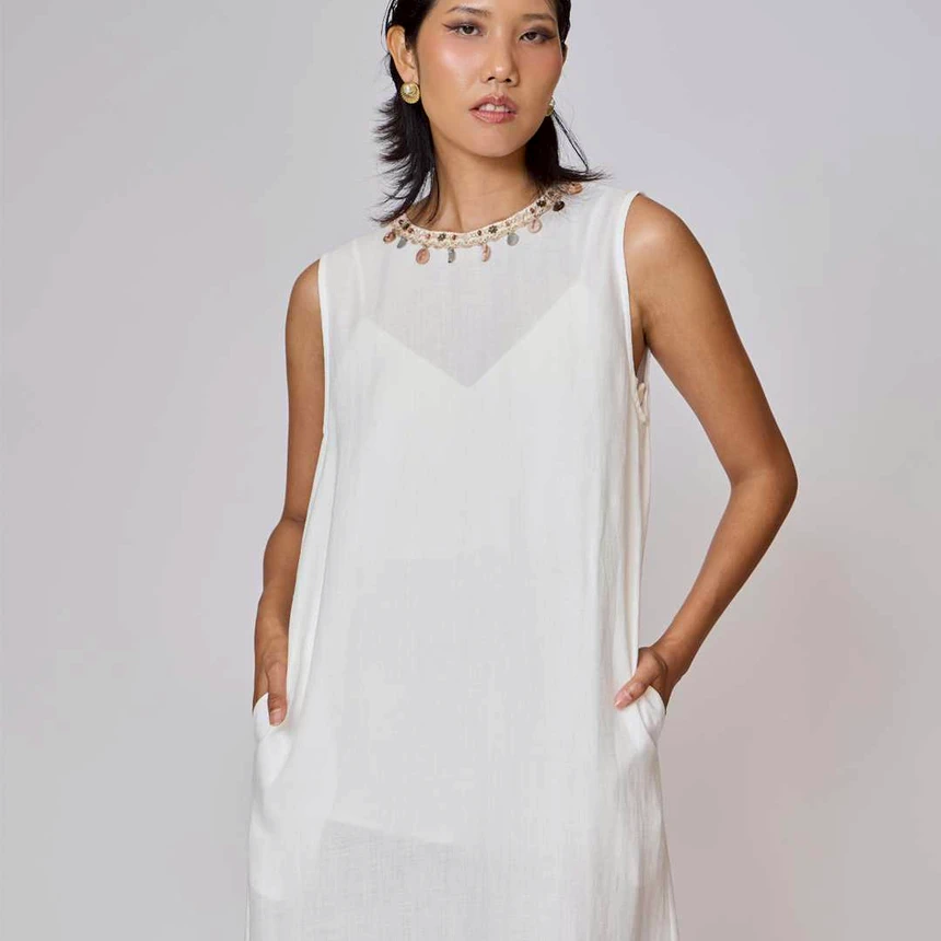 Ivory Halo Dress - เดรสยาวสีขาว ผ้าลินิน - Image 4